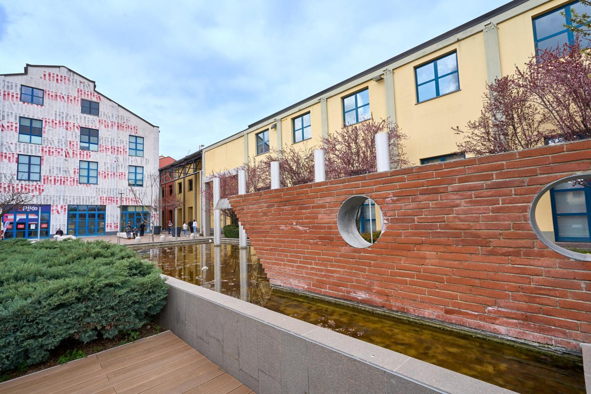 Luxury Design Suite - 20 Minutes From Duomo-Navigli ミラノ エクステリア 写真