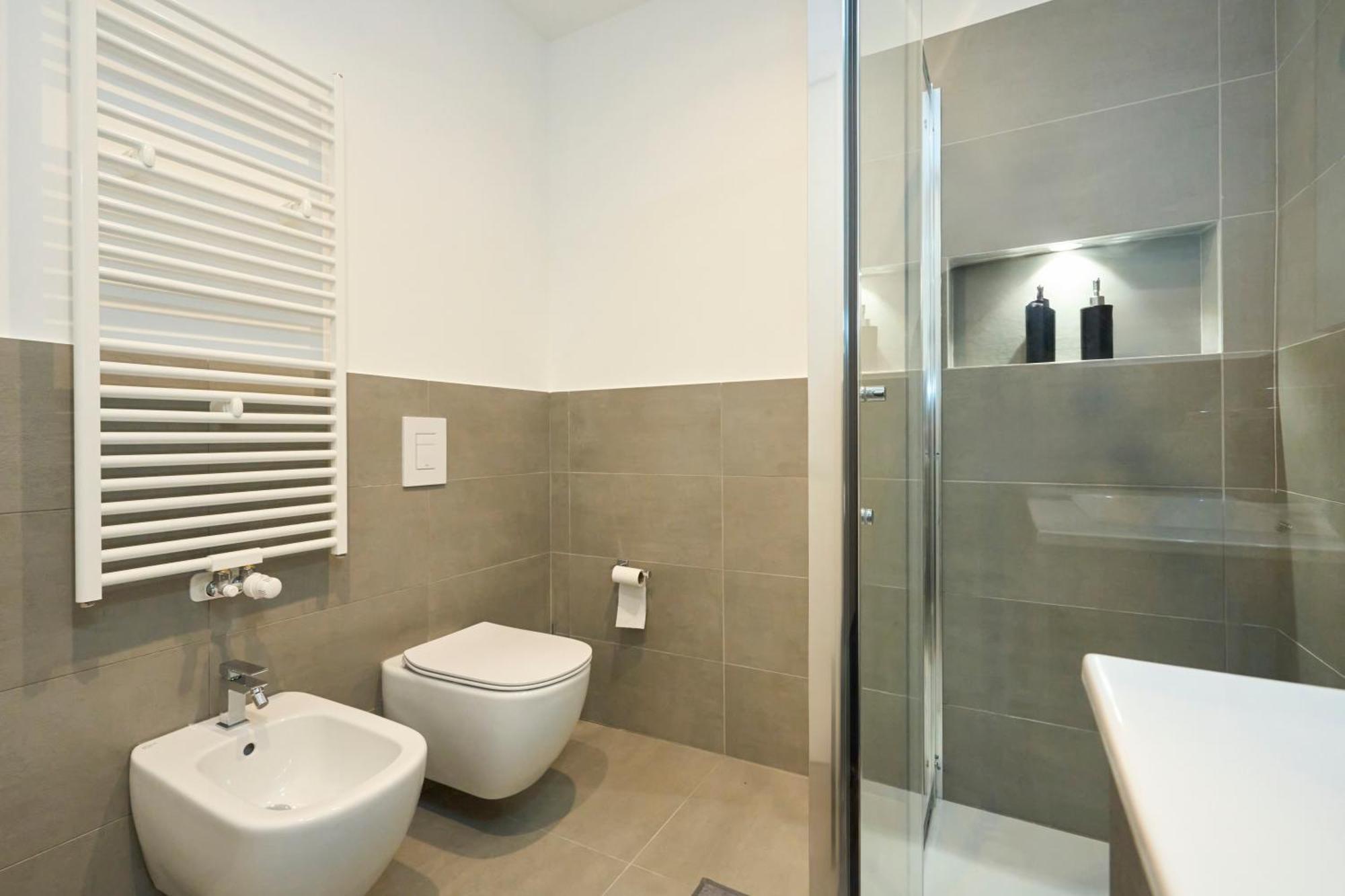 Luxury Design Suite - 20 Minutes From Duomo-Navigli ミラノ エクステリア 写真