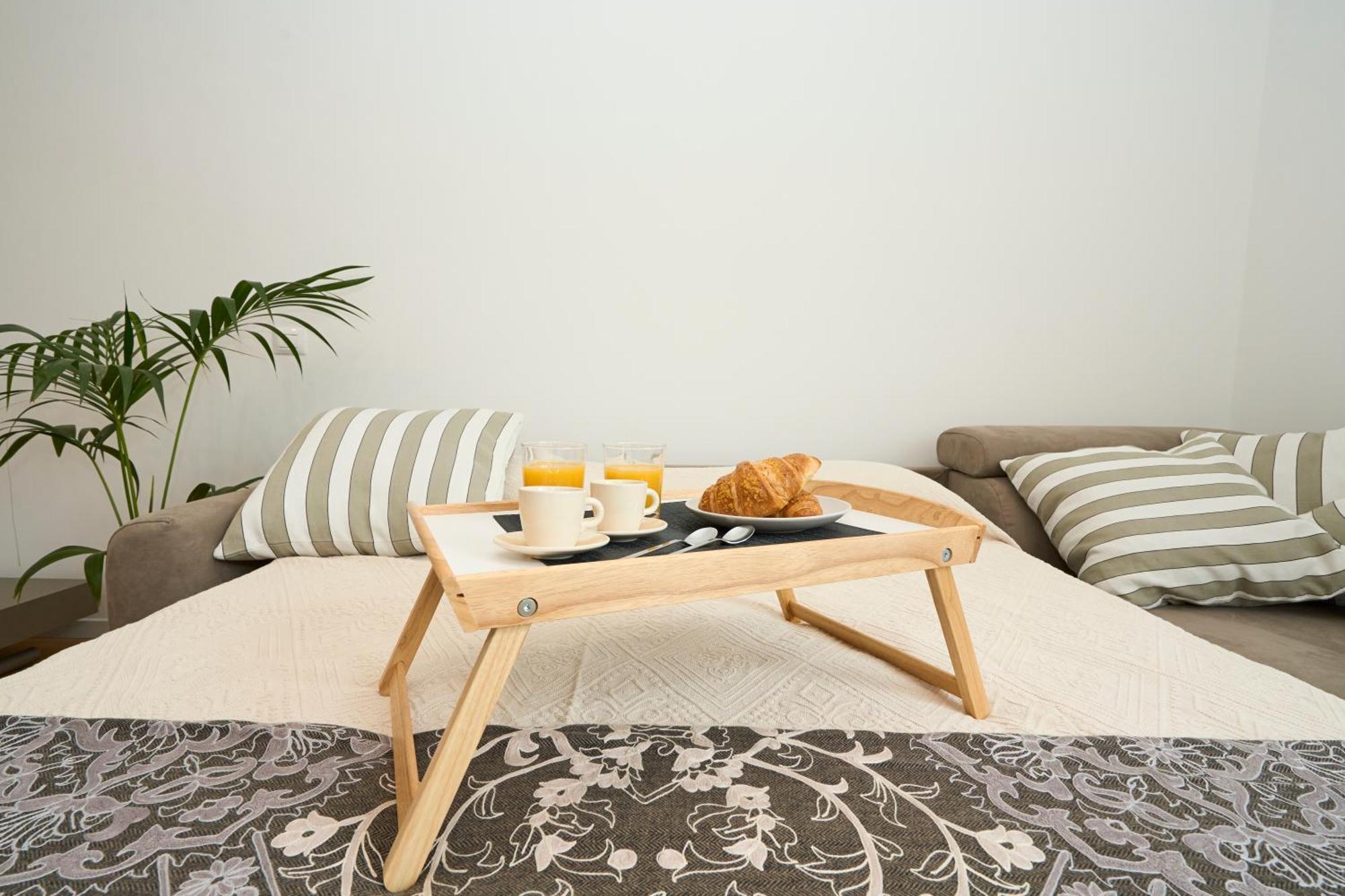 Luxury Design Suite - 20 Minutes From Duomo-Navigli ミラノ エクステリア 写真